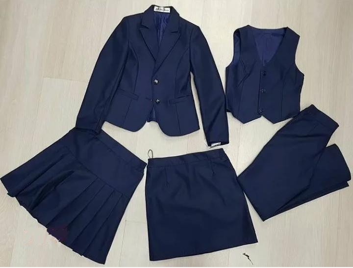 Обеспечение учащегося школьной формой.